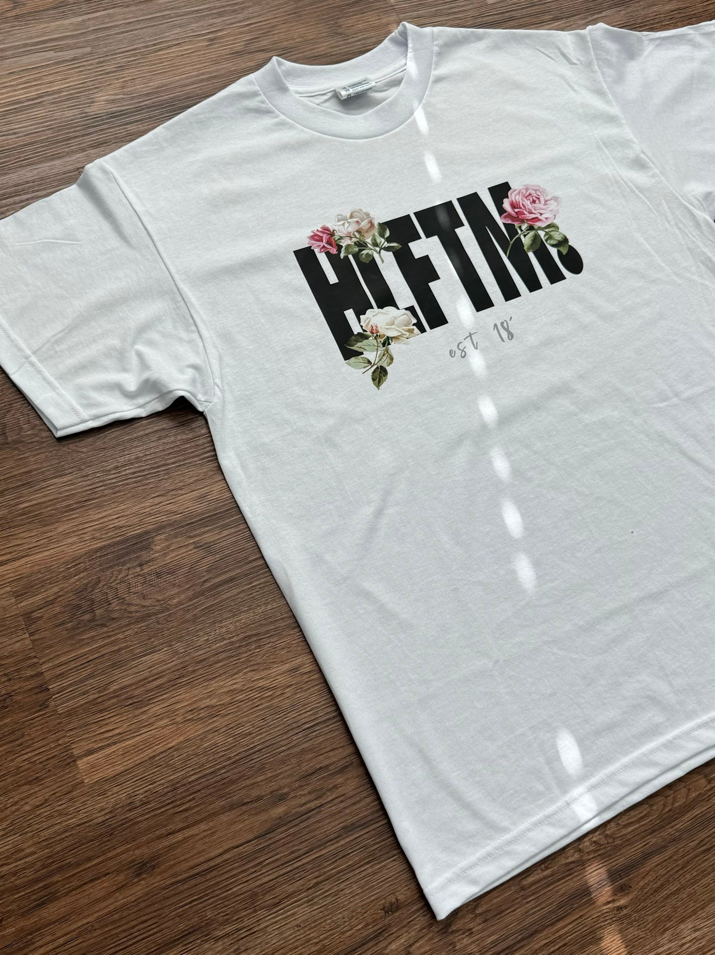 3 Roses Tee