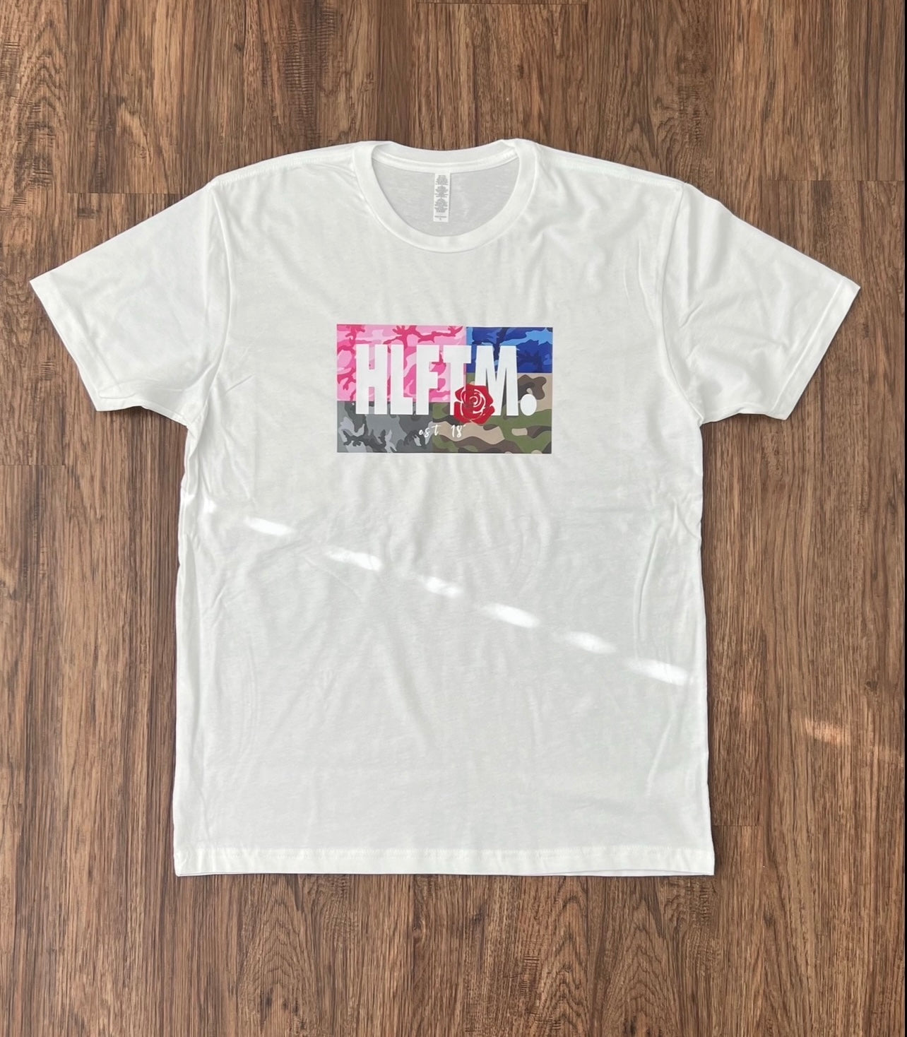4 camos border Tee
